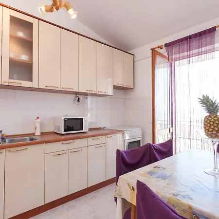 Apartment Ana