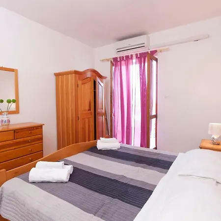 Apartment Ana