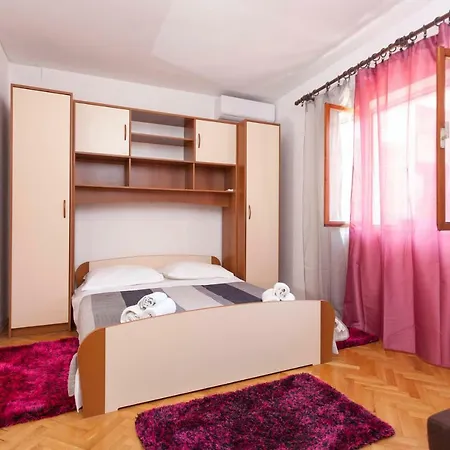 Ana Lägenhet Makarska