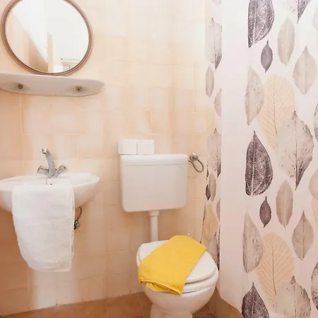 Apartment Ana *
