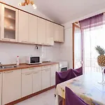 Apartment Ana