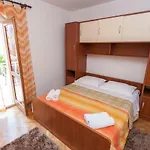 Ana Apartment *